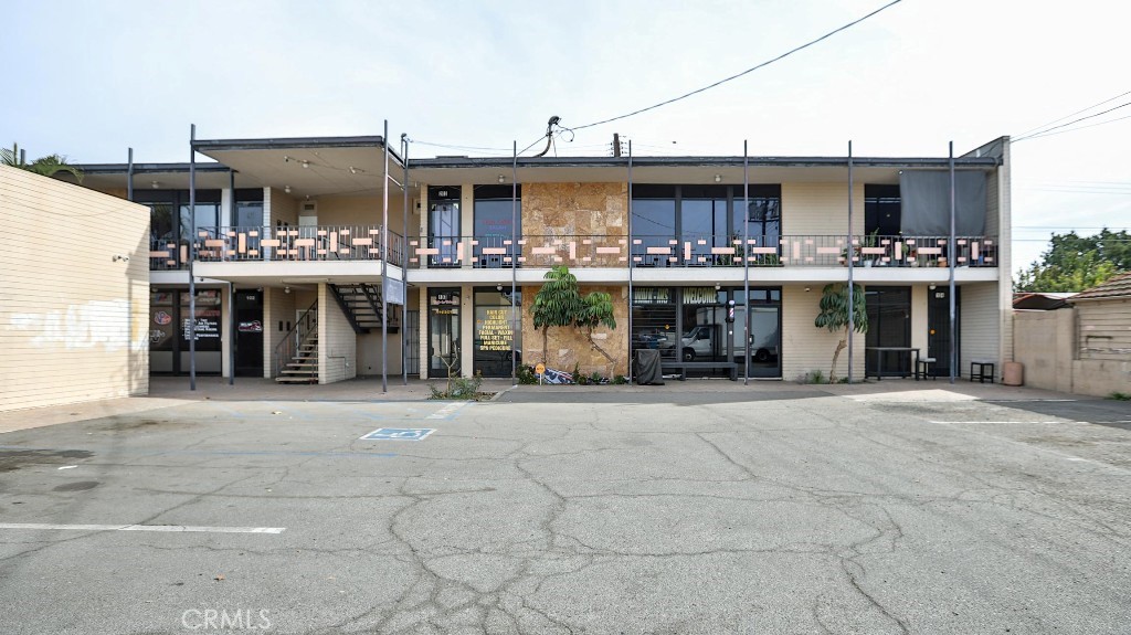 2010 W Lincoln Avenue Property Photo 12