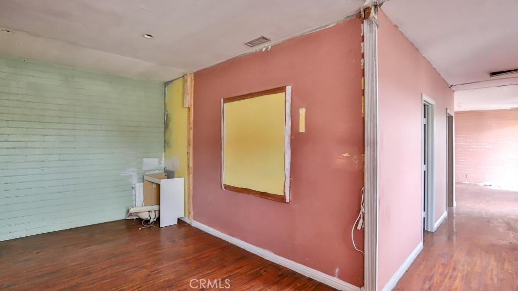 2010 W Lincoln Avenue Property Photo 38