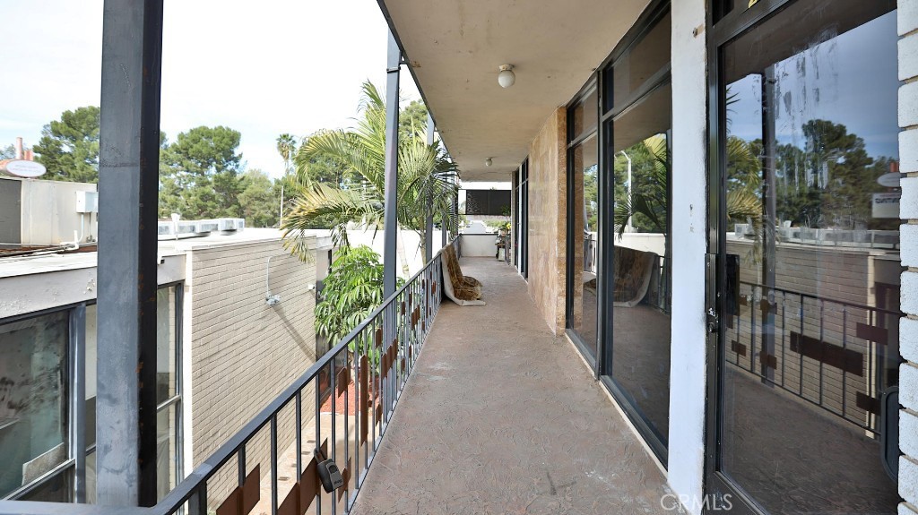 2010 W Lincoln Avenue Property Photo 43