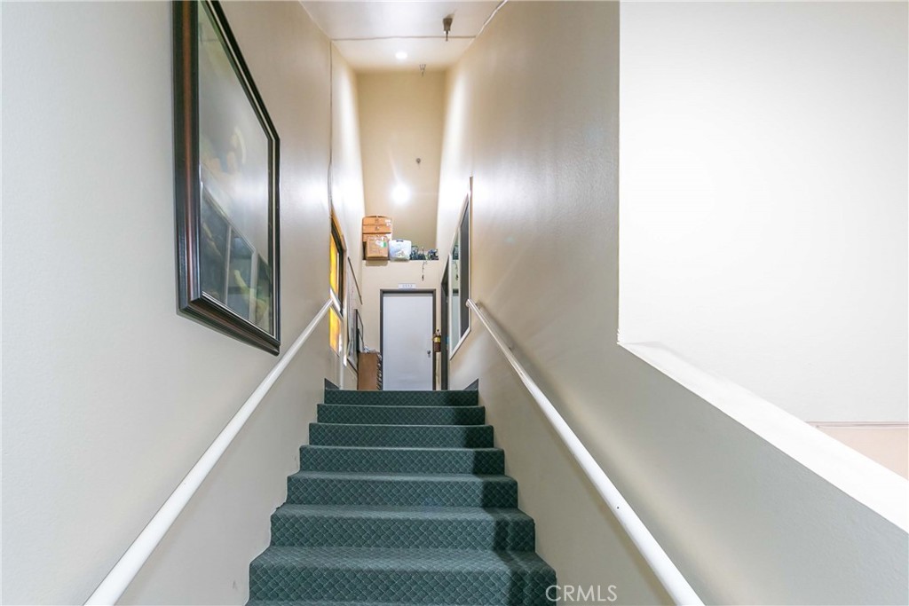 13522 Goldenwest Street Property Photo 8