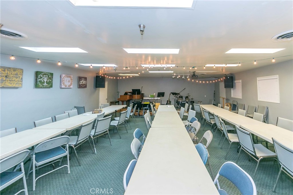 13522 Goldenwest Street Property Photo 15