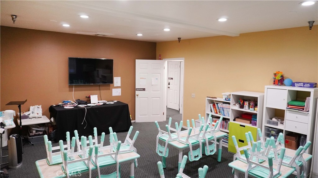 13522 Goldenwest Street Property Photo 20
