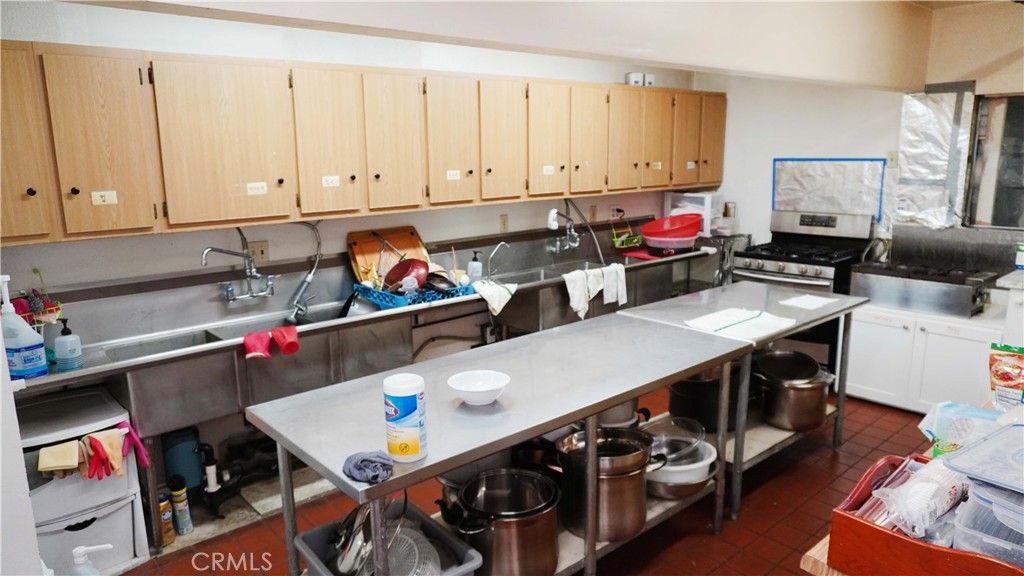 13522 Goldenwest Street Property Photo 22