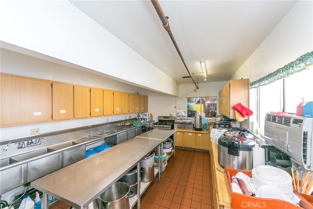 13522 Goldenwest Street Property Photo 23