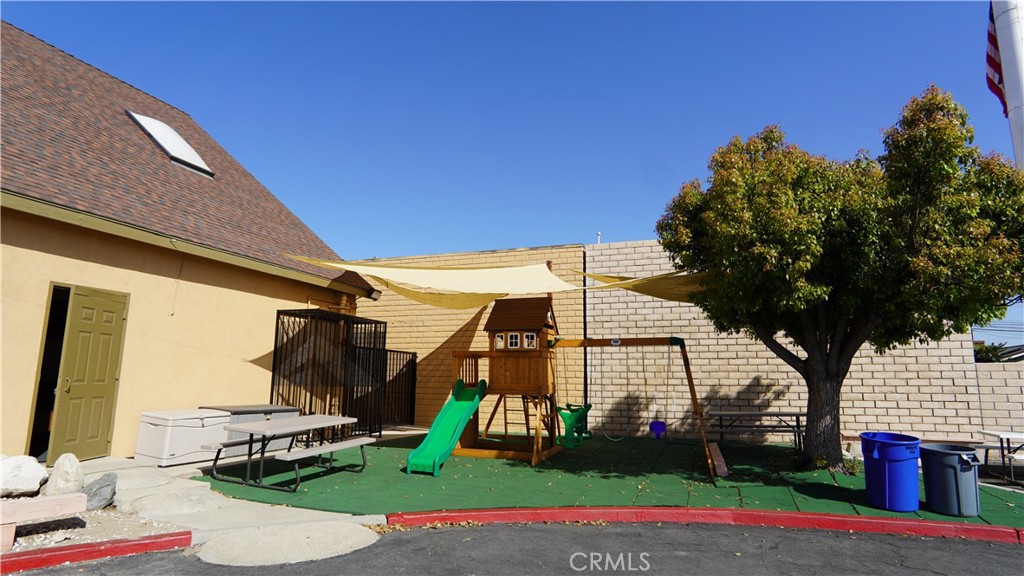 13522 Goldenwest Street Property Photo 25