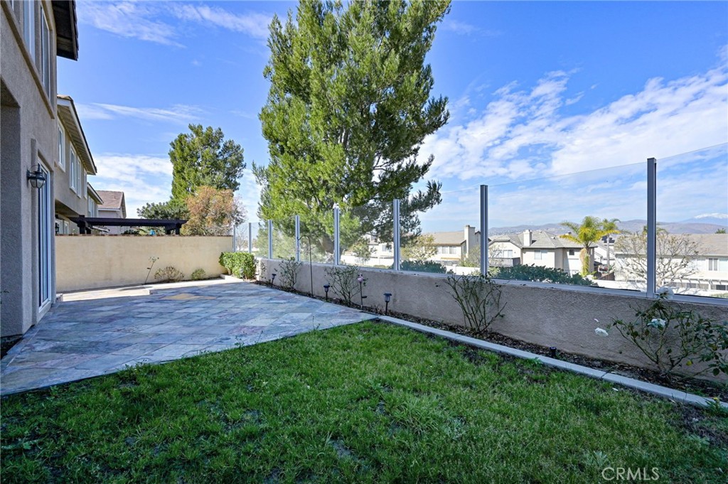 8851 E Heatherwood Road Property Photo 4