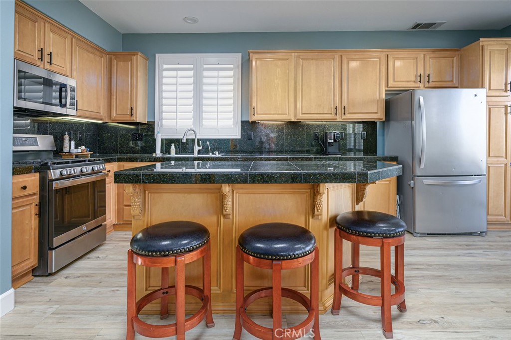 8851 E Heatherwood Road Property Photo 7