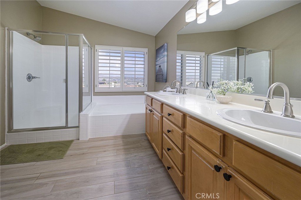 8851 E Heatherwood Road Property Photo 27