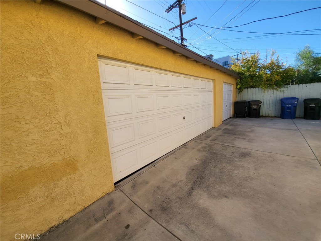 1240 S Muirfield Road Property Photo 5