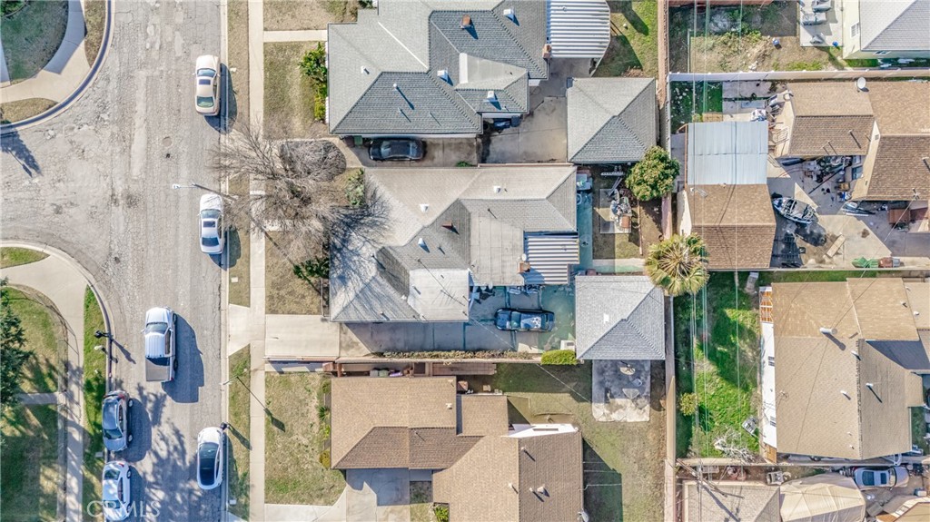1805 W Brazil Street Property Photo 3