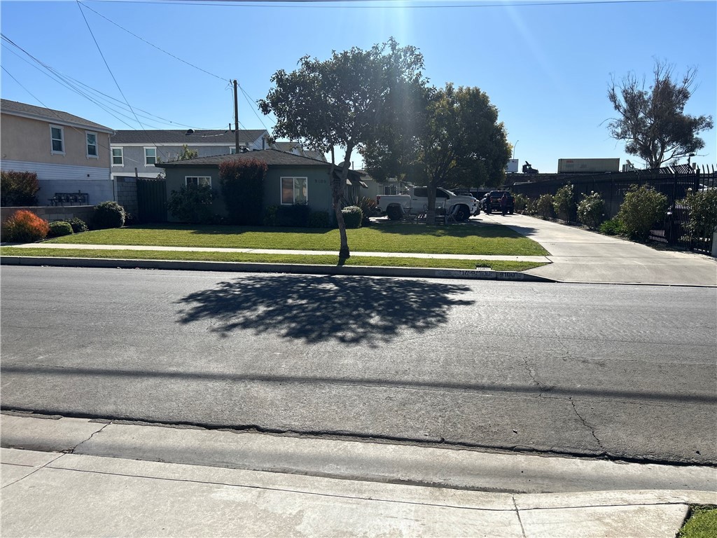 9100 Park Street Property Photo