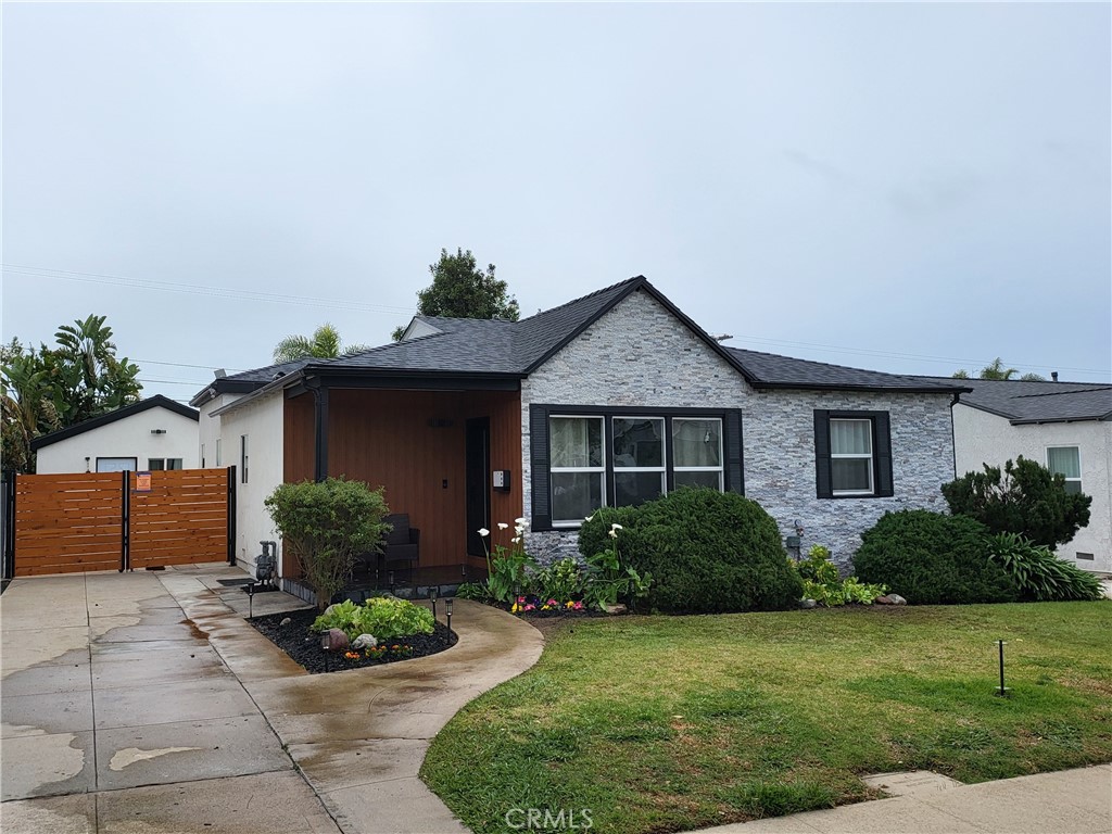 6376 W 82nd Street Property Photo
