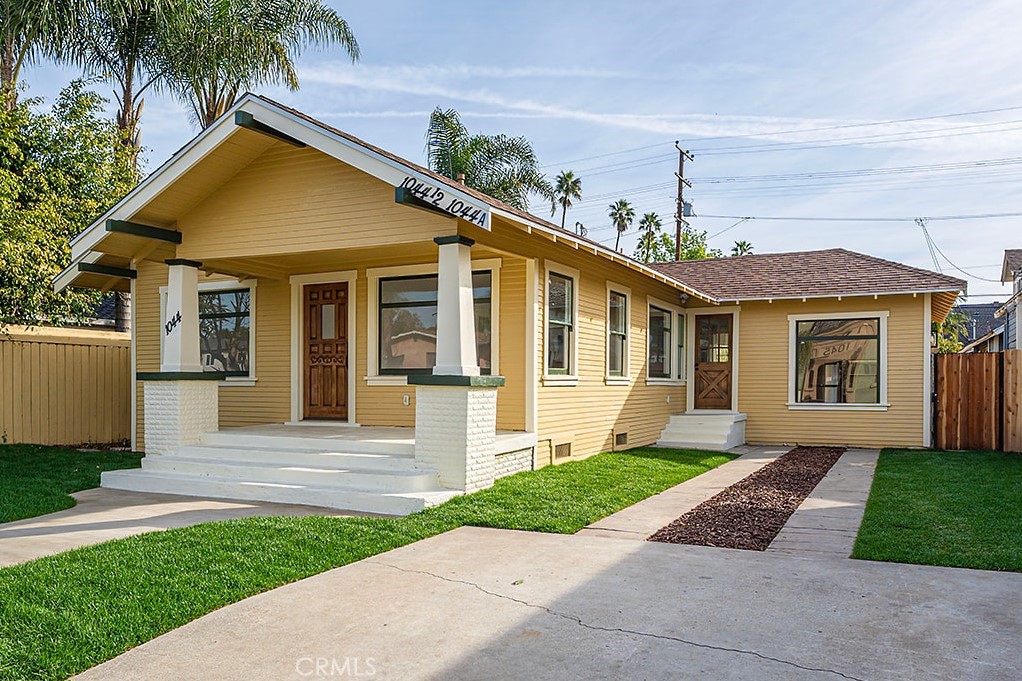 1044 Daisy Avenue Property Photo