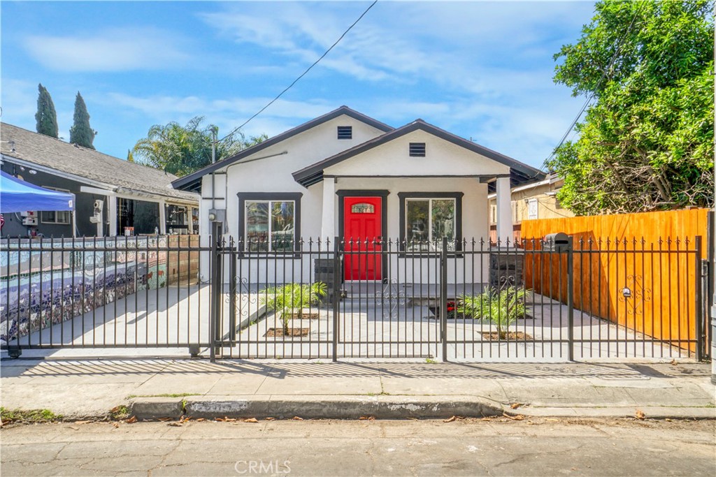 1716 E 107th Street Property Photo