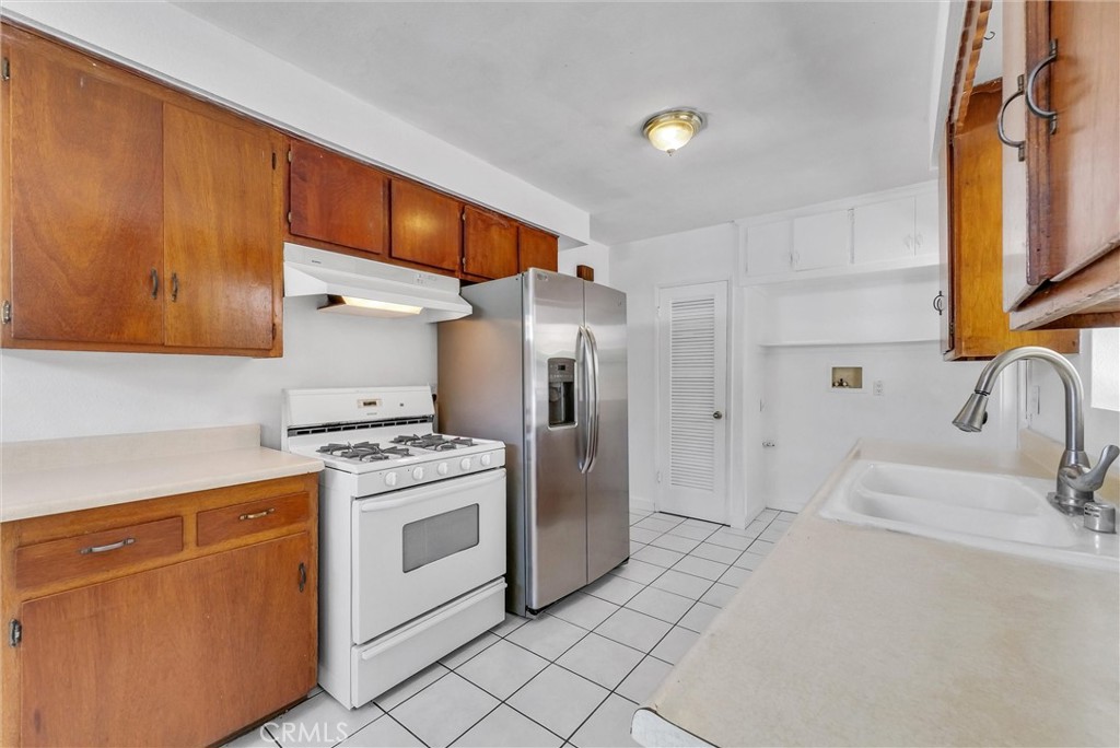 1960 Gregory Avenue Property Photo 13