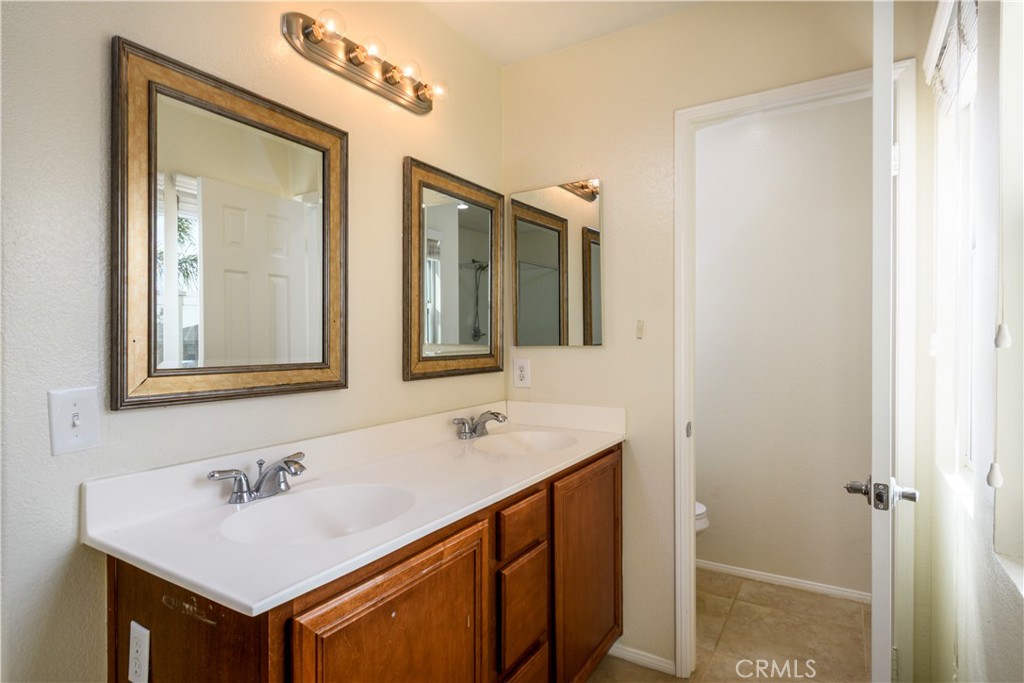 16442 El Revino Drive Property Photo 13