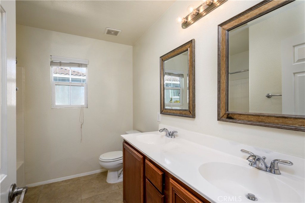 16442 El Revino Drive Property Photo 20