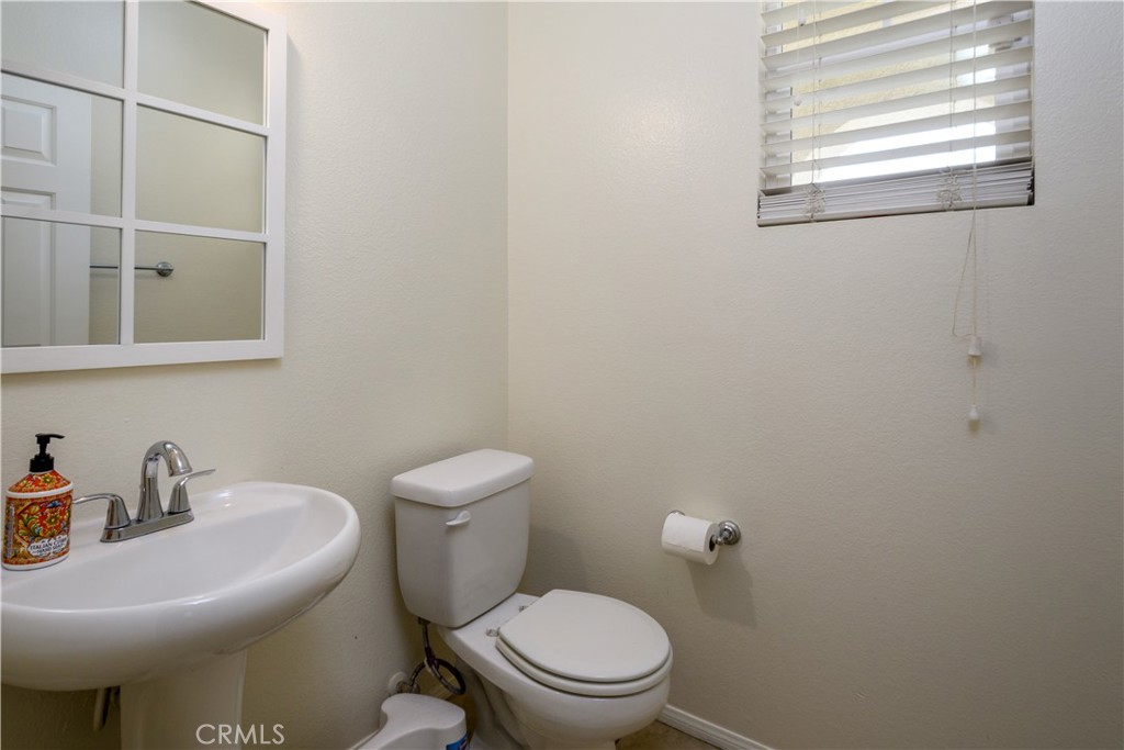 16442 El Revino Drive Property Photo 24