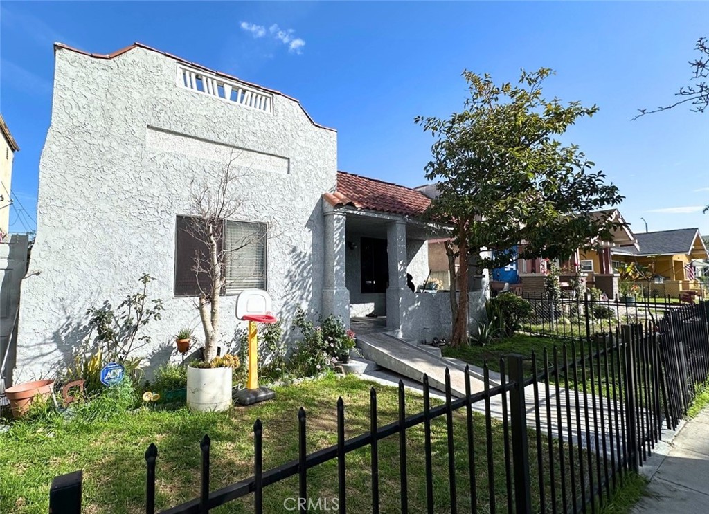 1478 Linden Avenue Property Photo