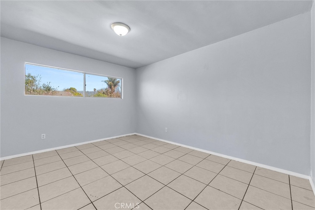 1474 W 9th Street Property Photo 7