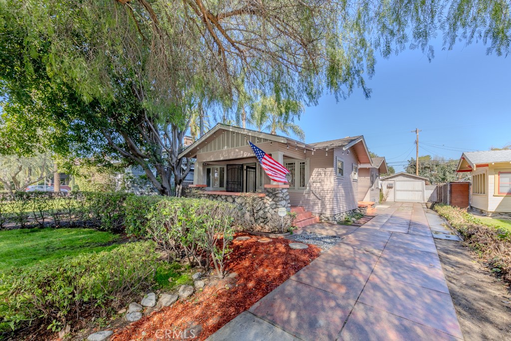 405 E. Alvarado St. Property Photo