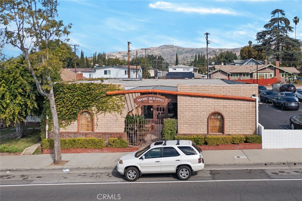 13117 Hadley Street Property Photo
