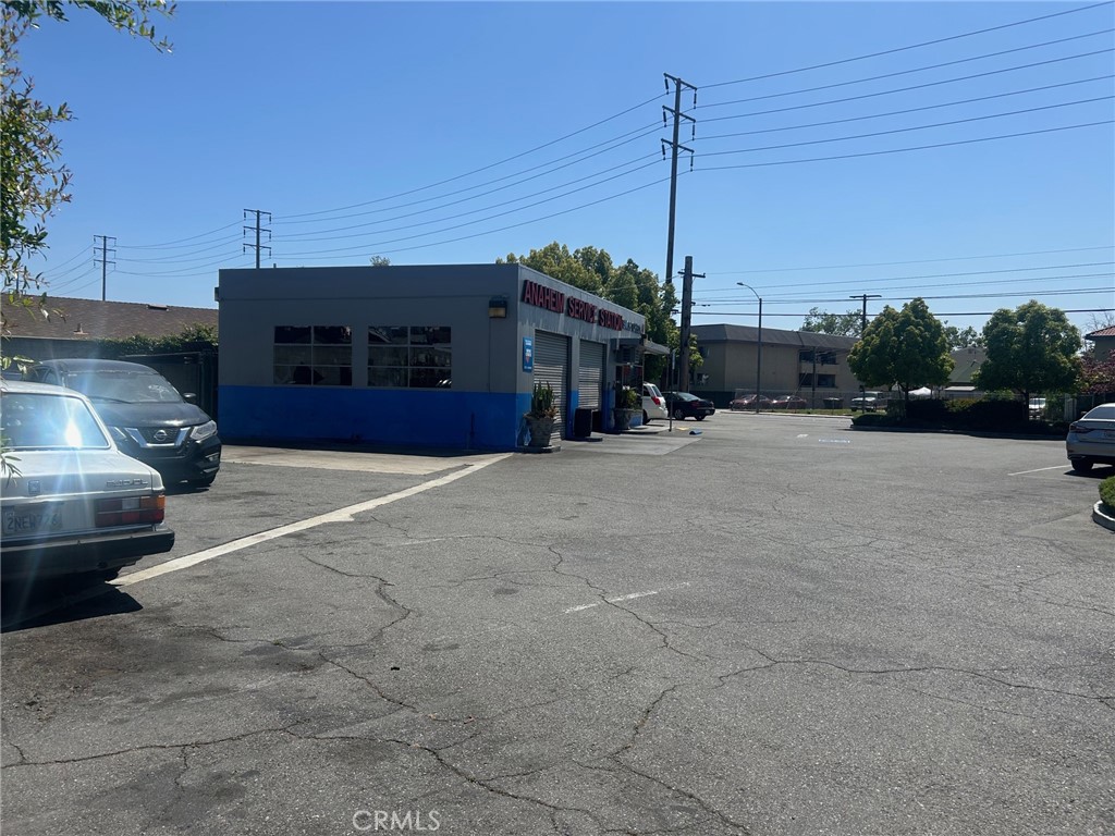 300 S East Street Property Photo 2