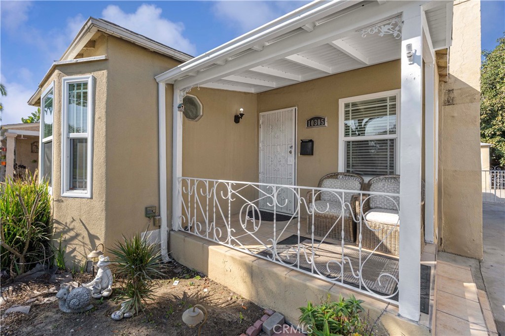 10305 Hildreth Avenue Property Photo