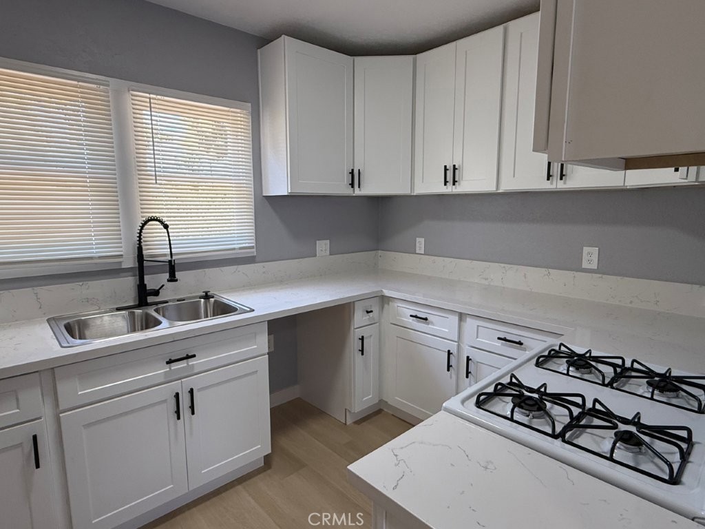 3015 Serrano Road Property Photo 8