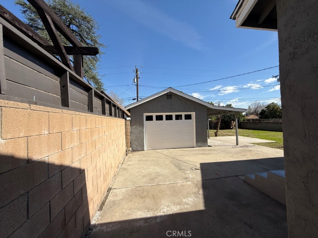 3015 Serrano Road Property Photo 23