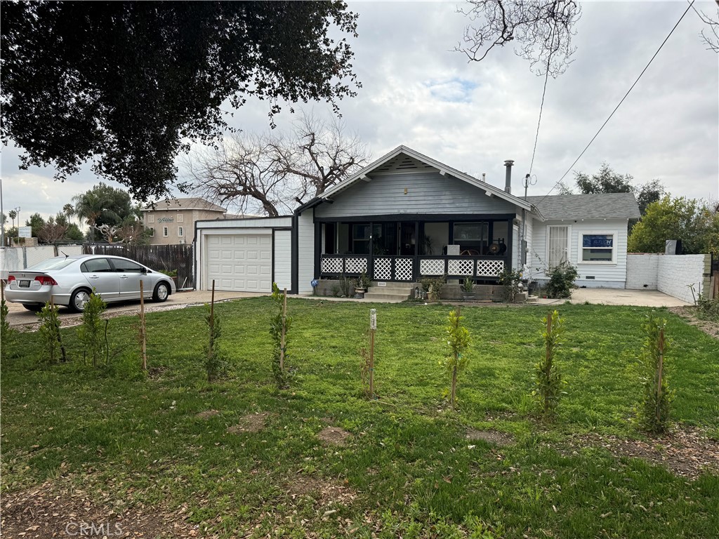 3040 N F Street Property Photo 2