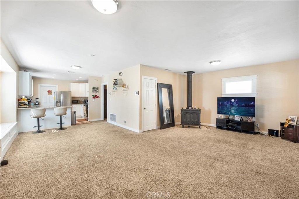 3040 N F Street Property Photo 3