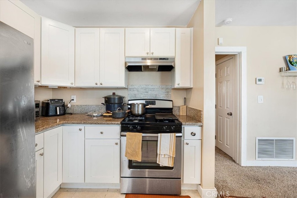 3040 N F Street Property Photo 16