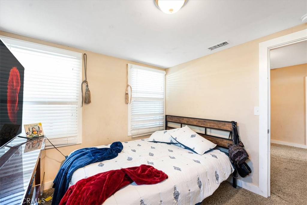 3040 N F Street Property Photo 23
