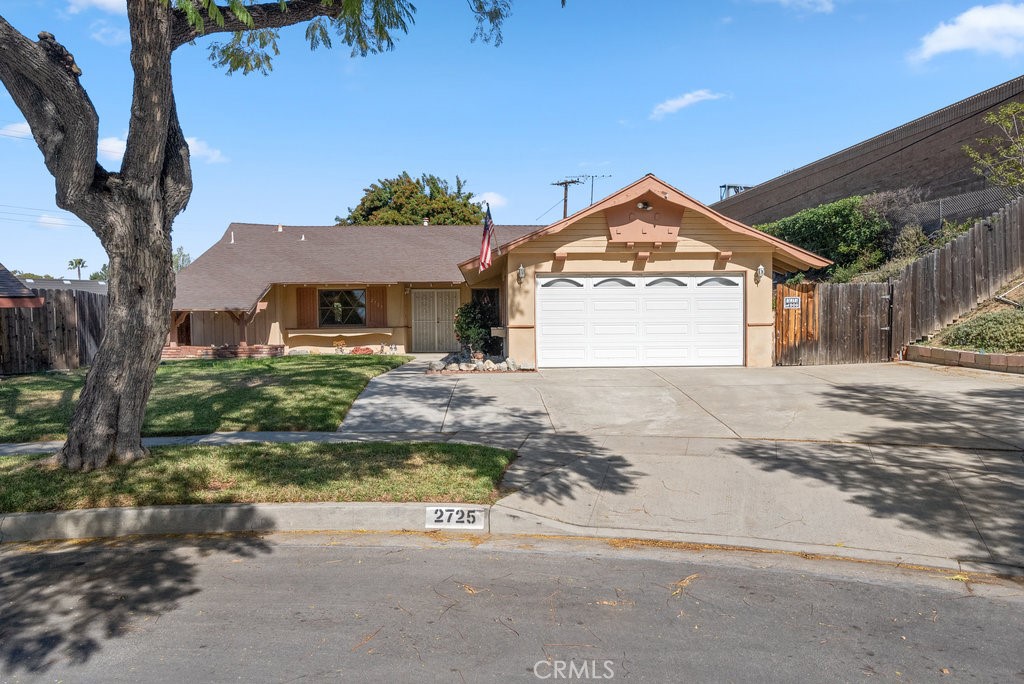 2725 Amherst Avenue Property Photo