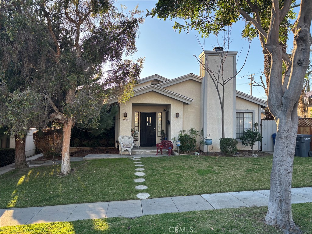 1965 Saint Louis Avenue Property Photo