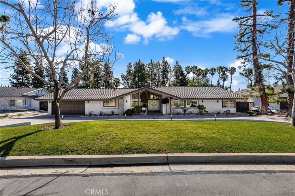 Sunny Hills Real Estate Listings Main Image