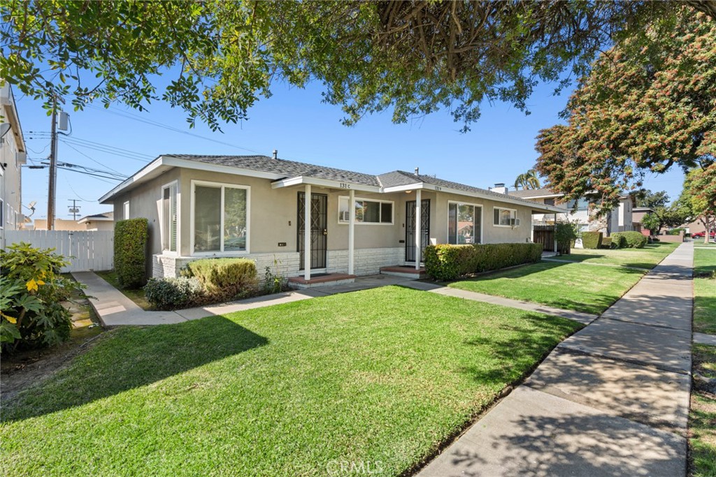 131 N Montague Avenue Property Photo 1