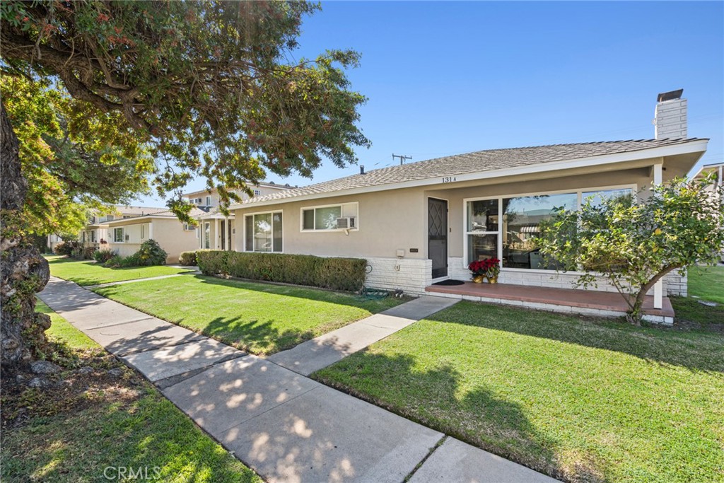 131 N Montague Avenue Property Photo 4