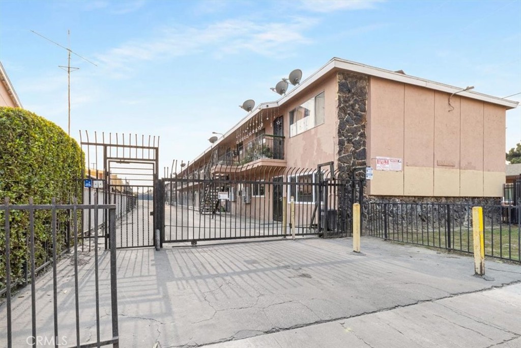 4434 4436 Clara Street Property Photo