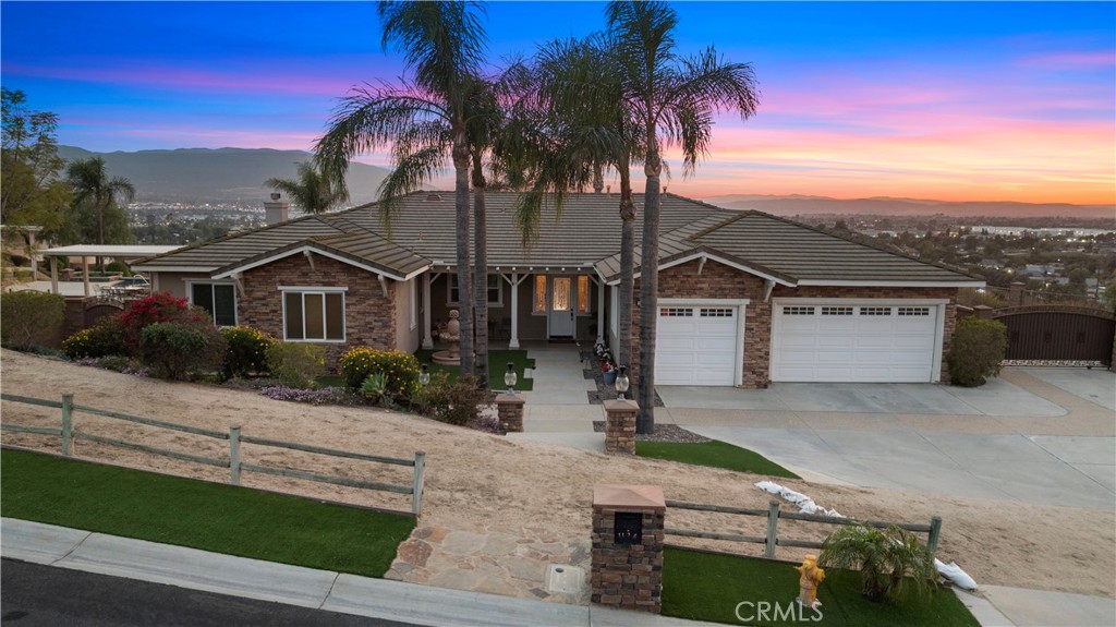1124 Thoroughbred Lane Property Photo