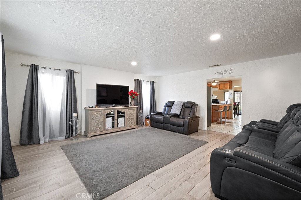 27447 Cypress Street Property Photo 6