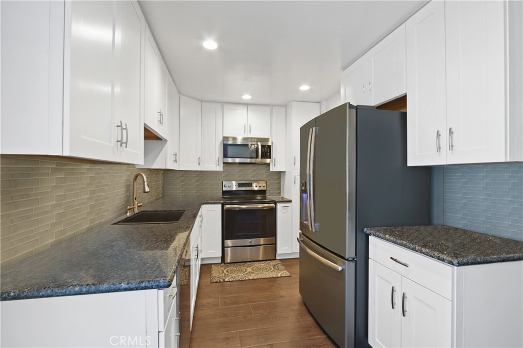 360 Mountain Court Property Photo