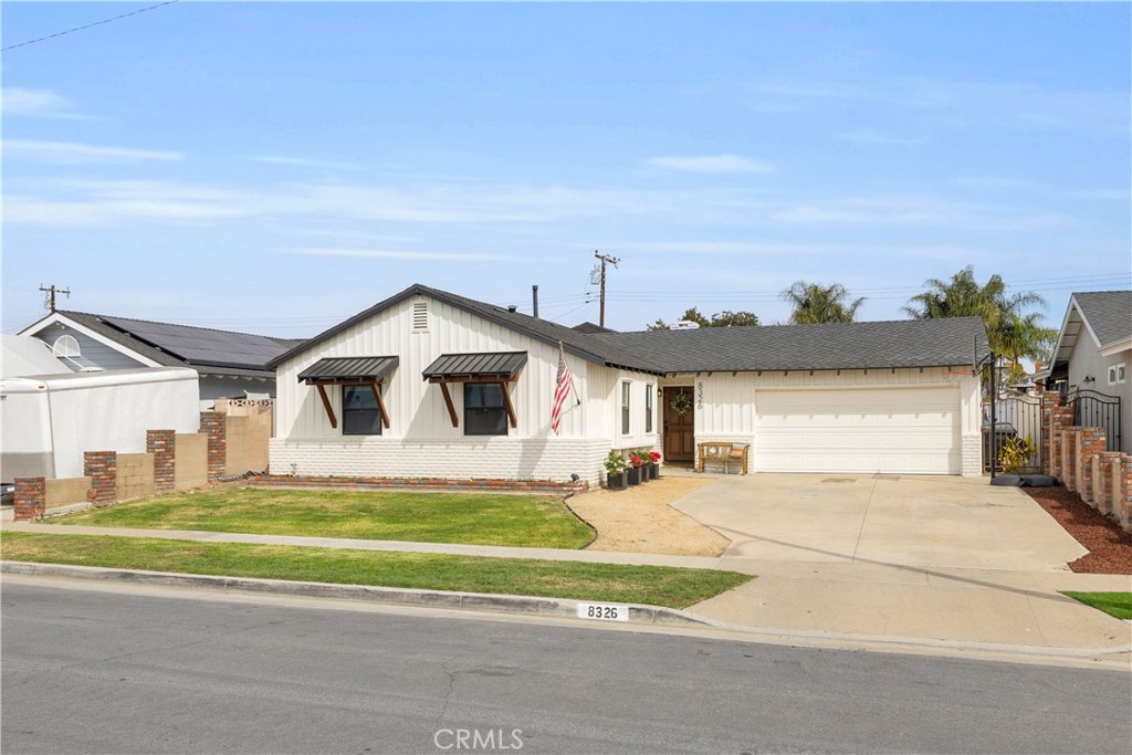 8326 Fontainbleau Way Property Photo