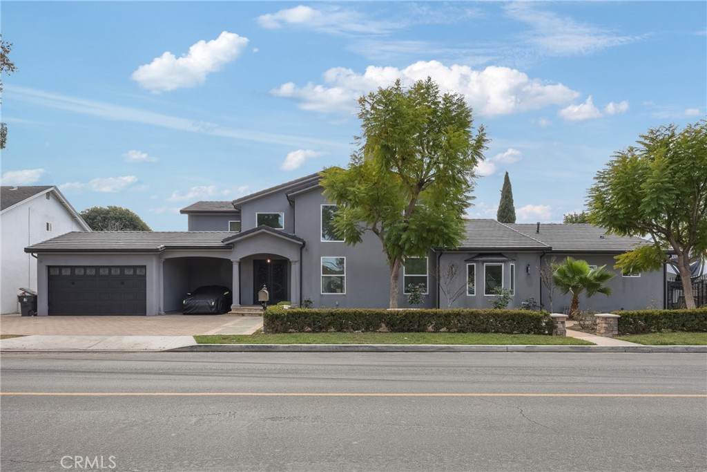 4620 E Harvey Way Property Photo 1