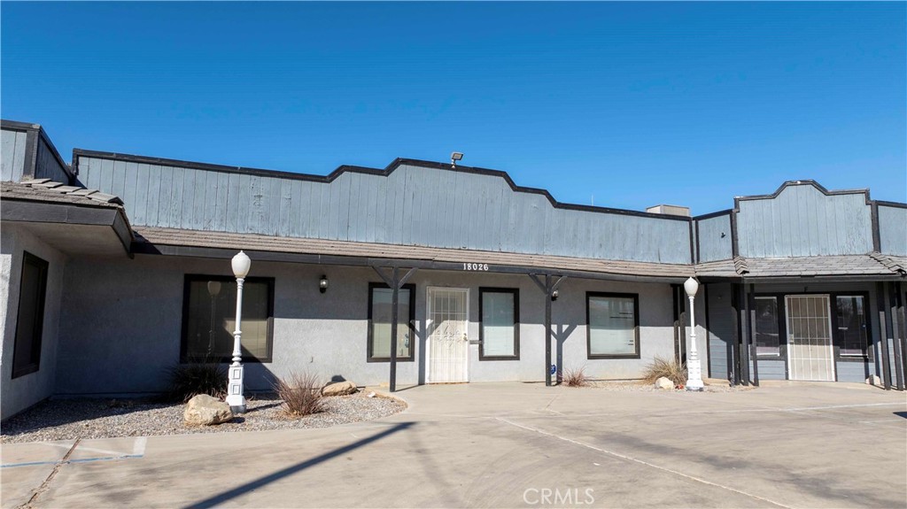 18026 Jonathan Street Property Photo 7