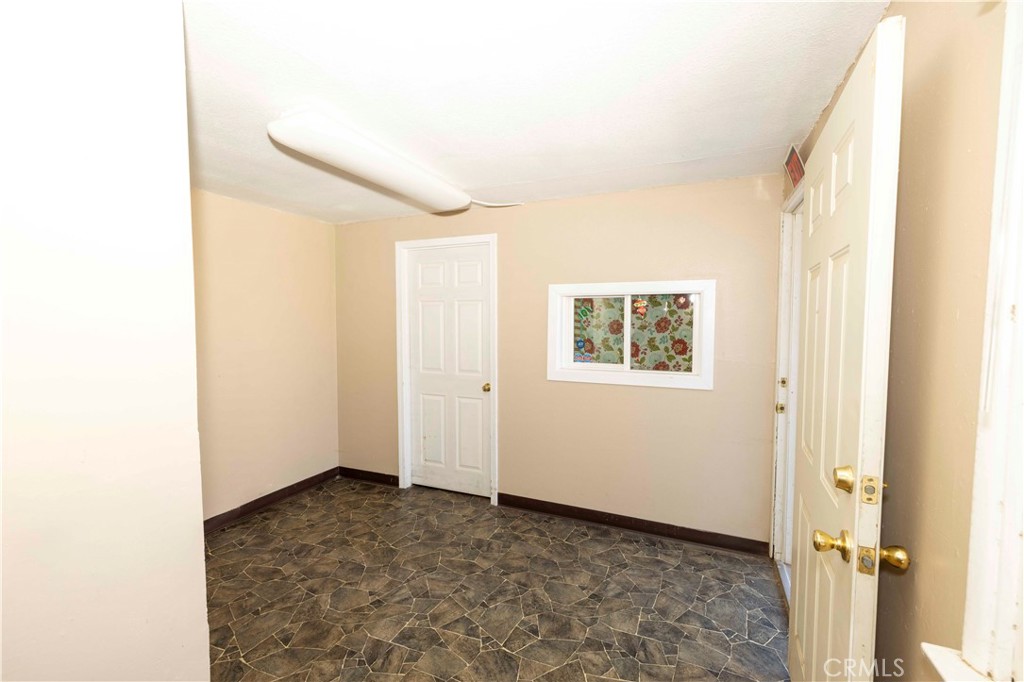 18026 Jonathan Street Property Photo 25