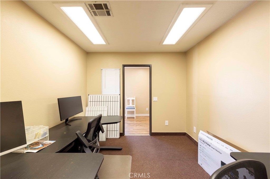 18026 Jonathan Street Property Photo 27