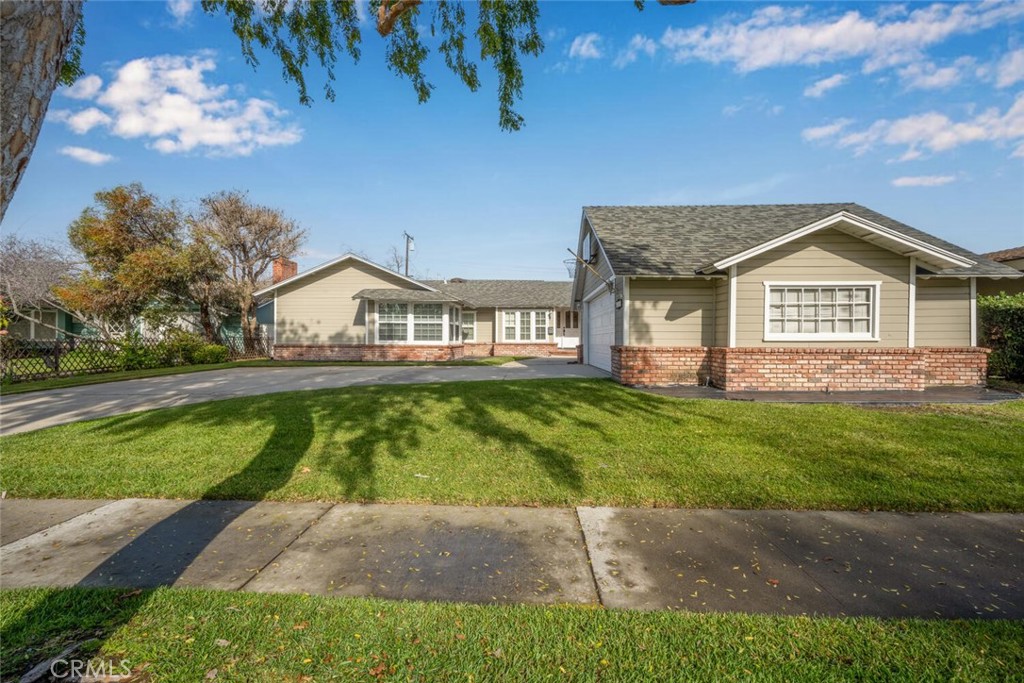 3301 Yellowtail Drive Property Photo