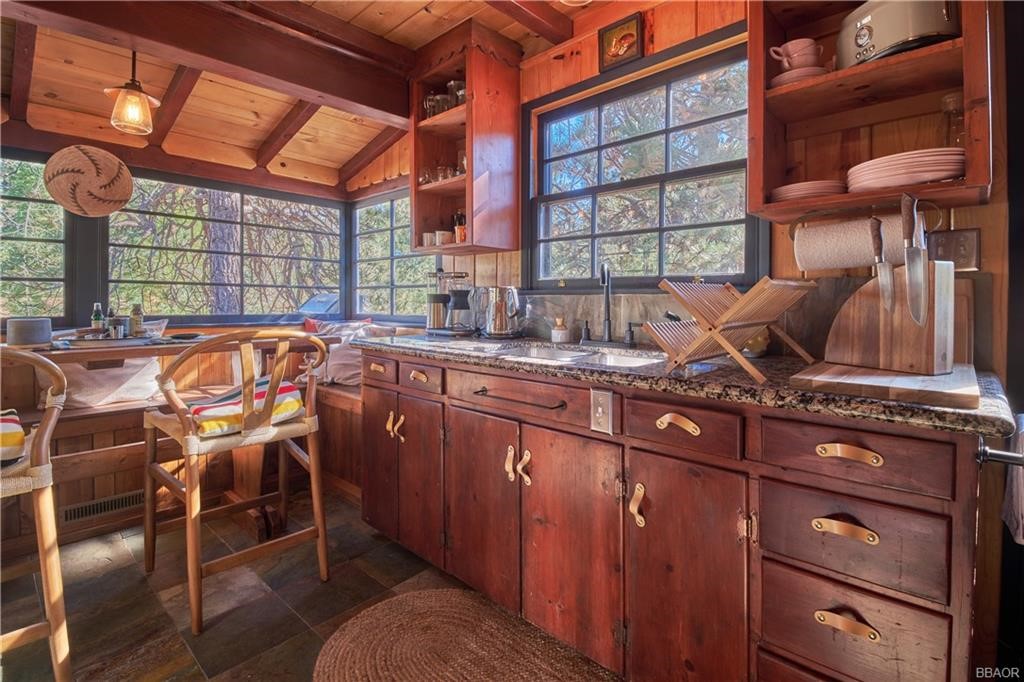 38598 Talbot Drive Property Photo 14